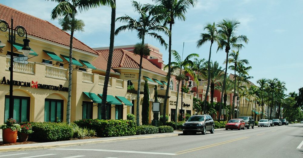 Palm-lined Fifth Avenue South in downtown Naples